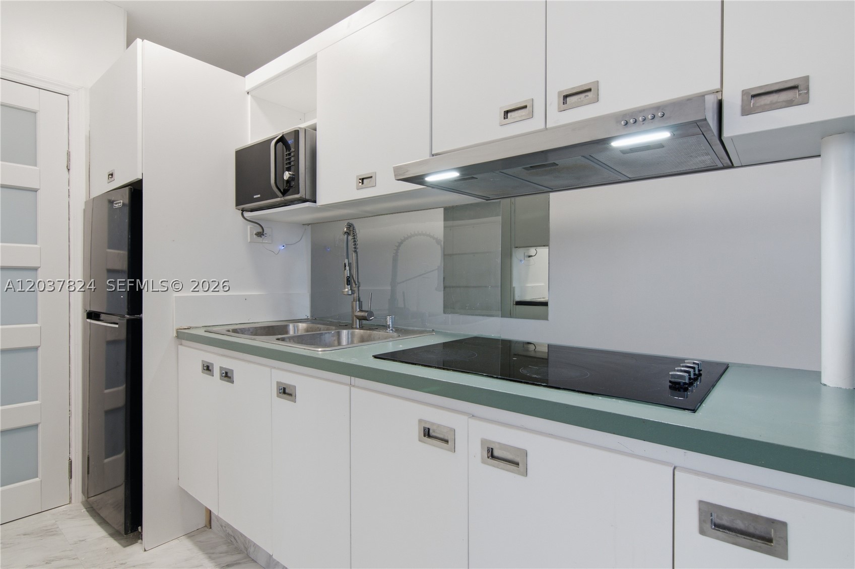 FOUR AMBASSADORS CONDO PH - Residential Lease