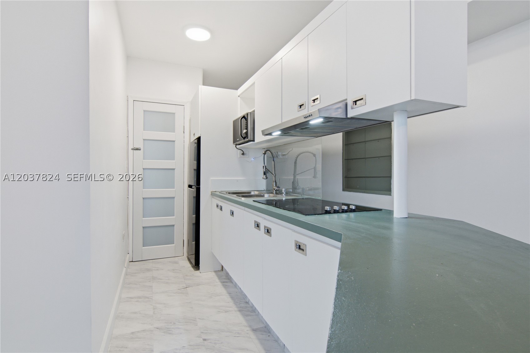 FOUR AMBASSADORS CONDO PH - Residential Lease