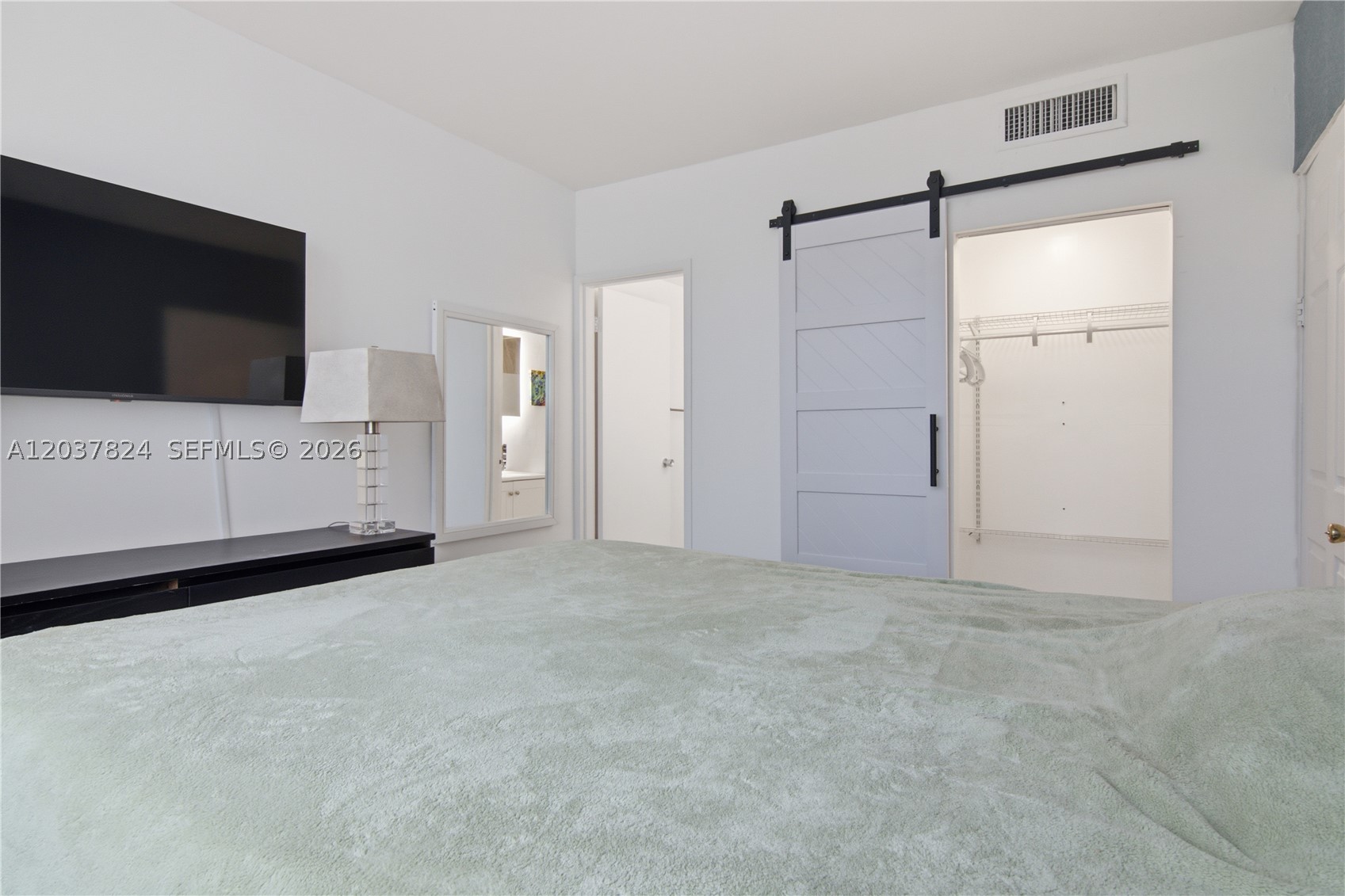 FOUR AMBASSADORS CONDO PH - Residential Lease