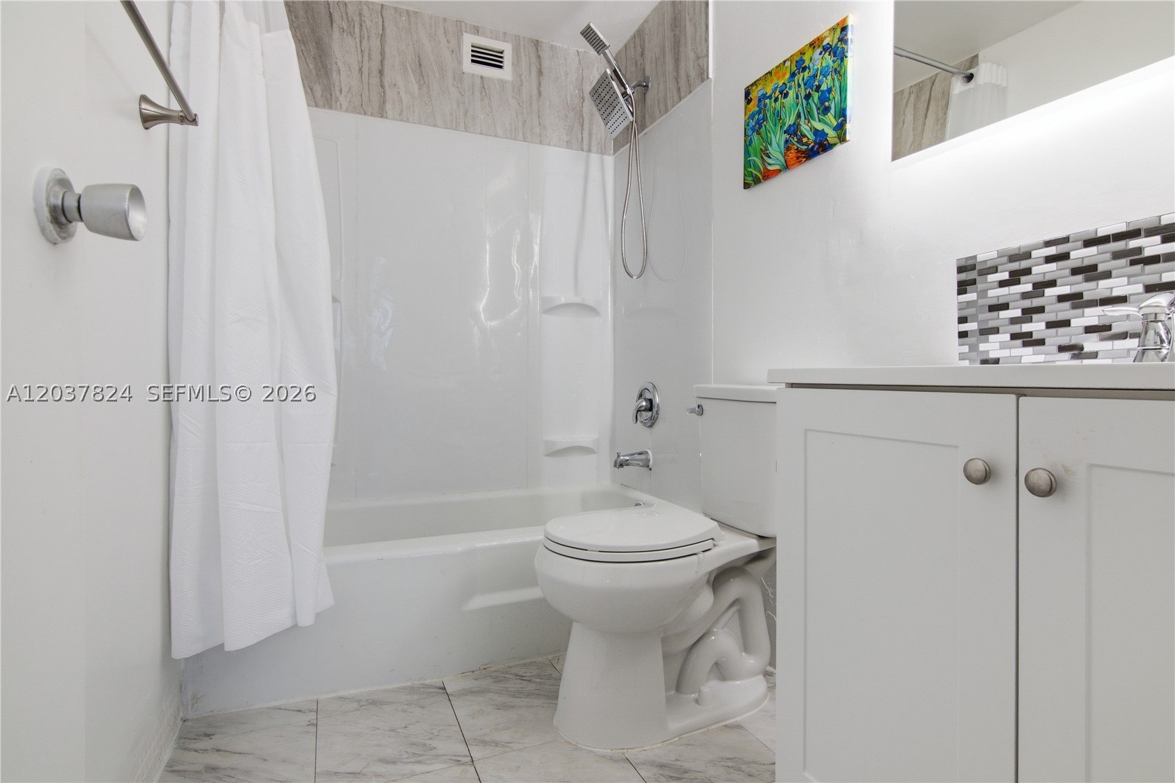 FOUR AMBASSADORS CONDO PH - Residential Lease