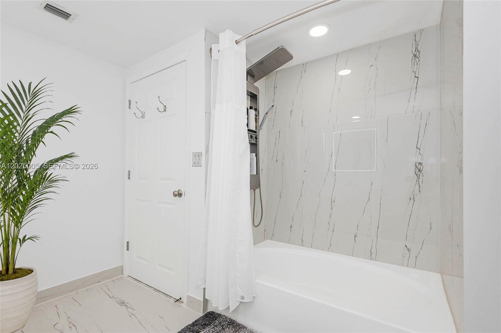 CITE CONDO - Residential