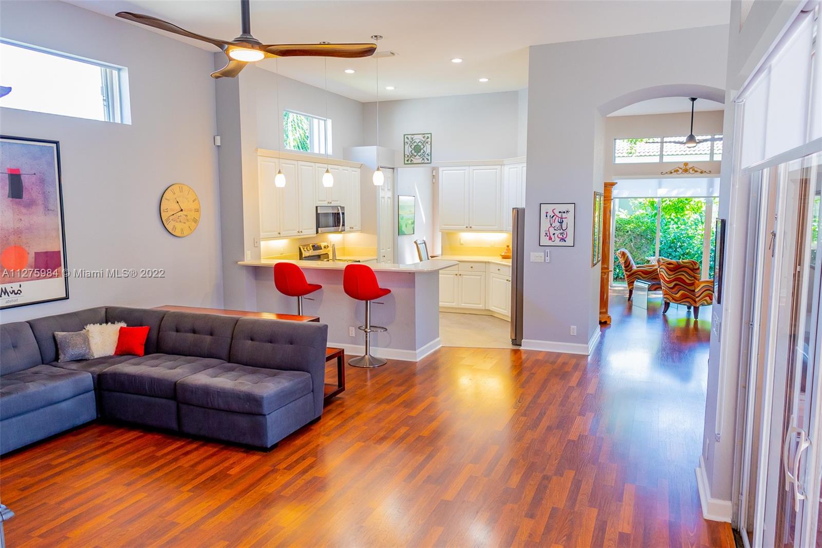 MARINERS COVE OF EAGLE LA - Residential