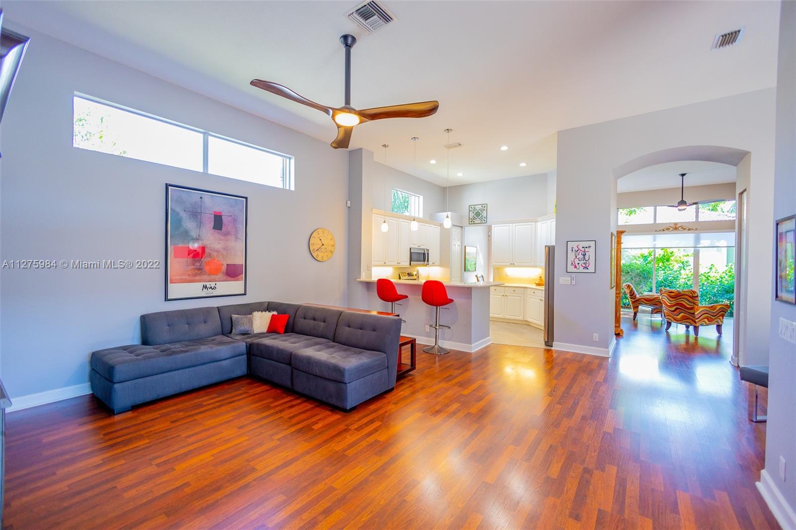 MARINERS COVE OF EAGLE LA - Residential