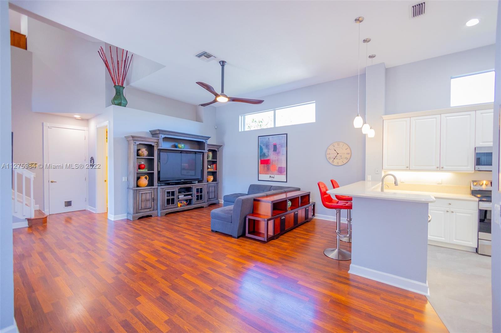 MARINERS COVE OF EAGLE LA - Residential