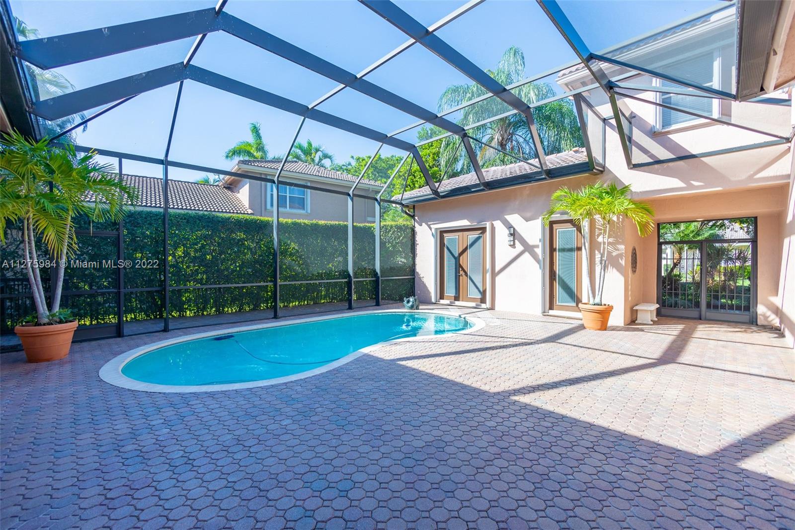 MARINERS COVE OF EAGLE LA - Residential