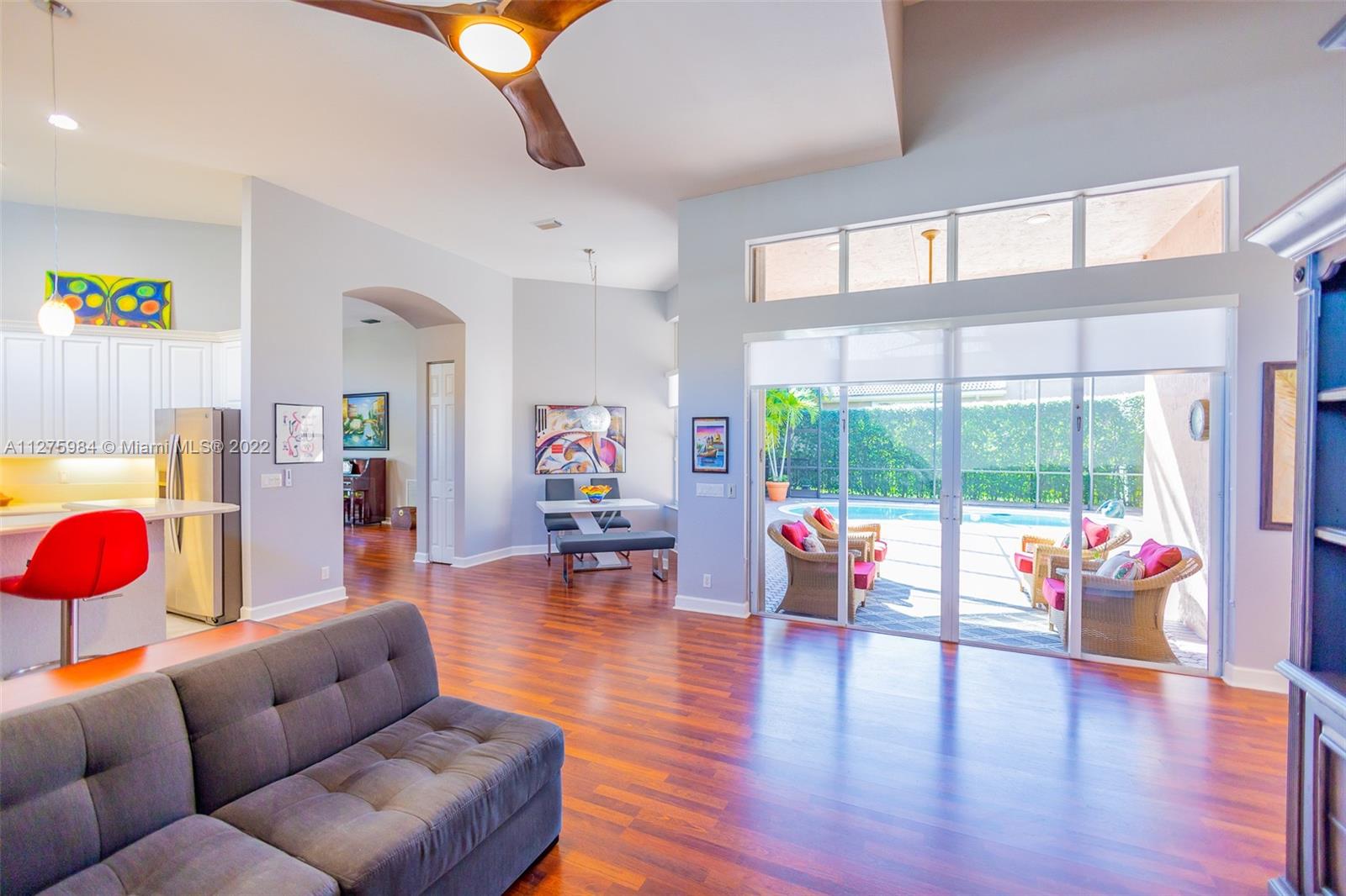 MARINERS COVE OF EAGLE LA - Residential