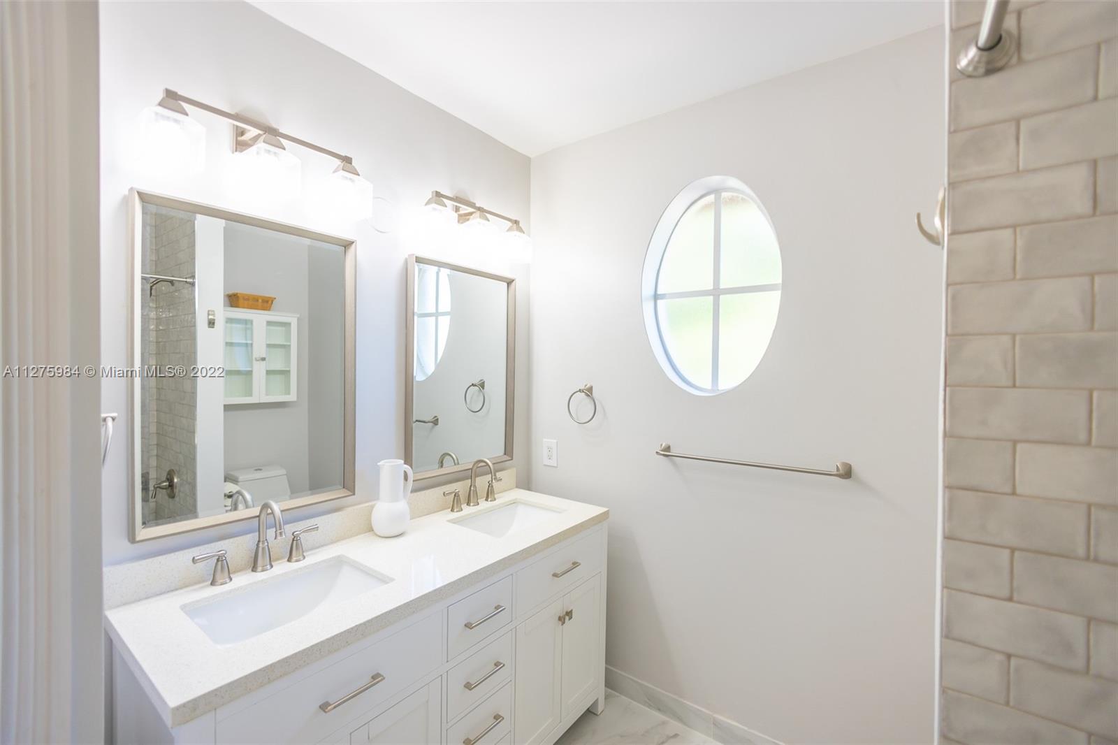 MARINERS COVE OF EAGLE LA - Residential
