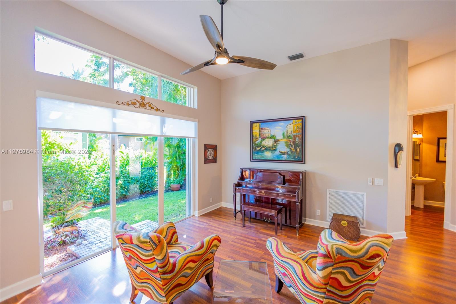 MARINERS COVE OF EAGLE LA - Residential