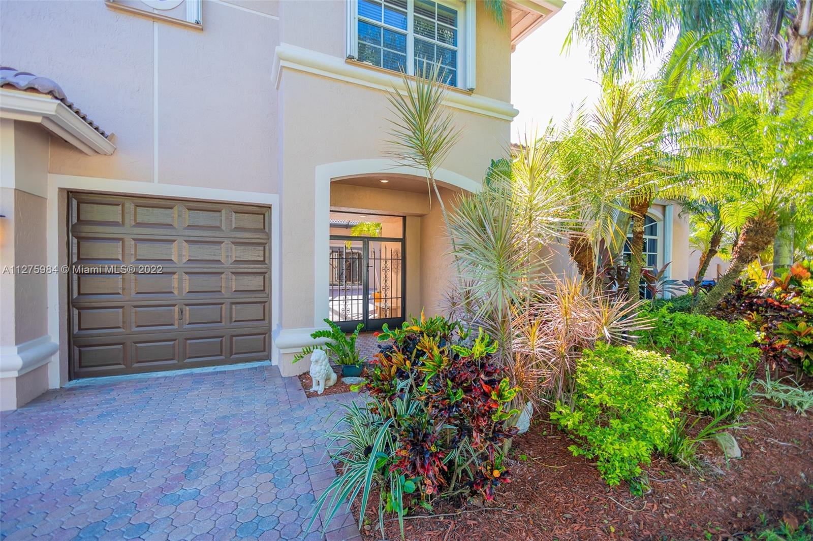 MARINERS COVE OF EAGLE LA - Residential