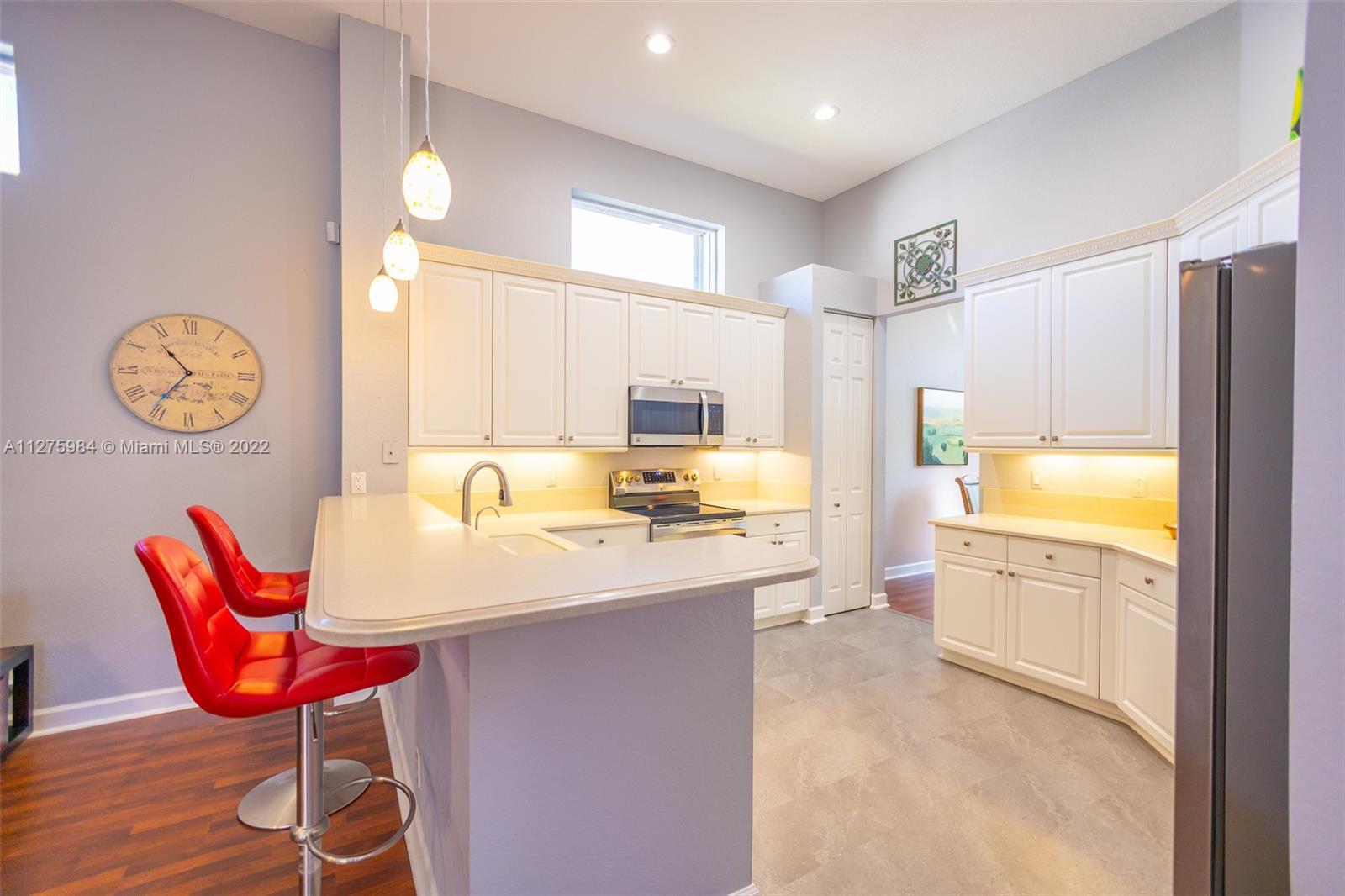 MARINERS COVE OF EAGLE LA - Residential