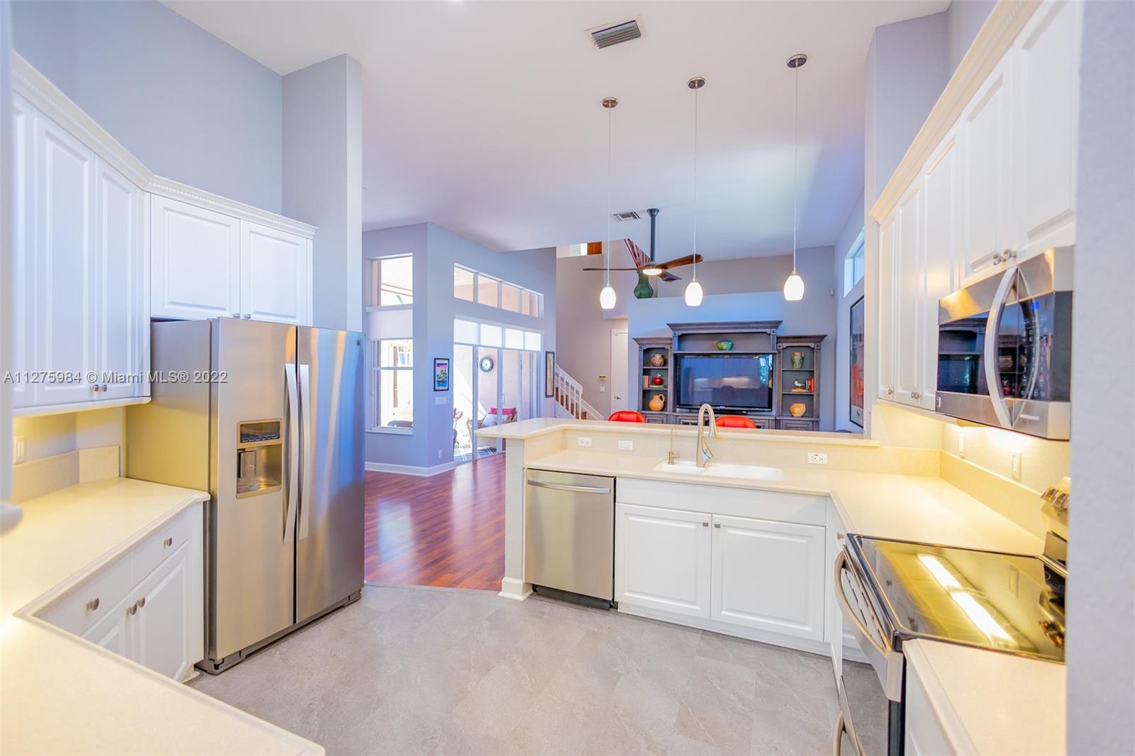 MARINERS COVE OF EAGLE LA - Residential
