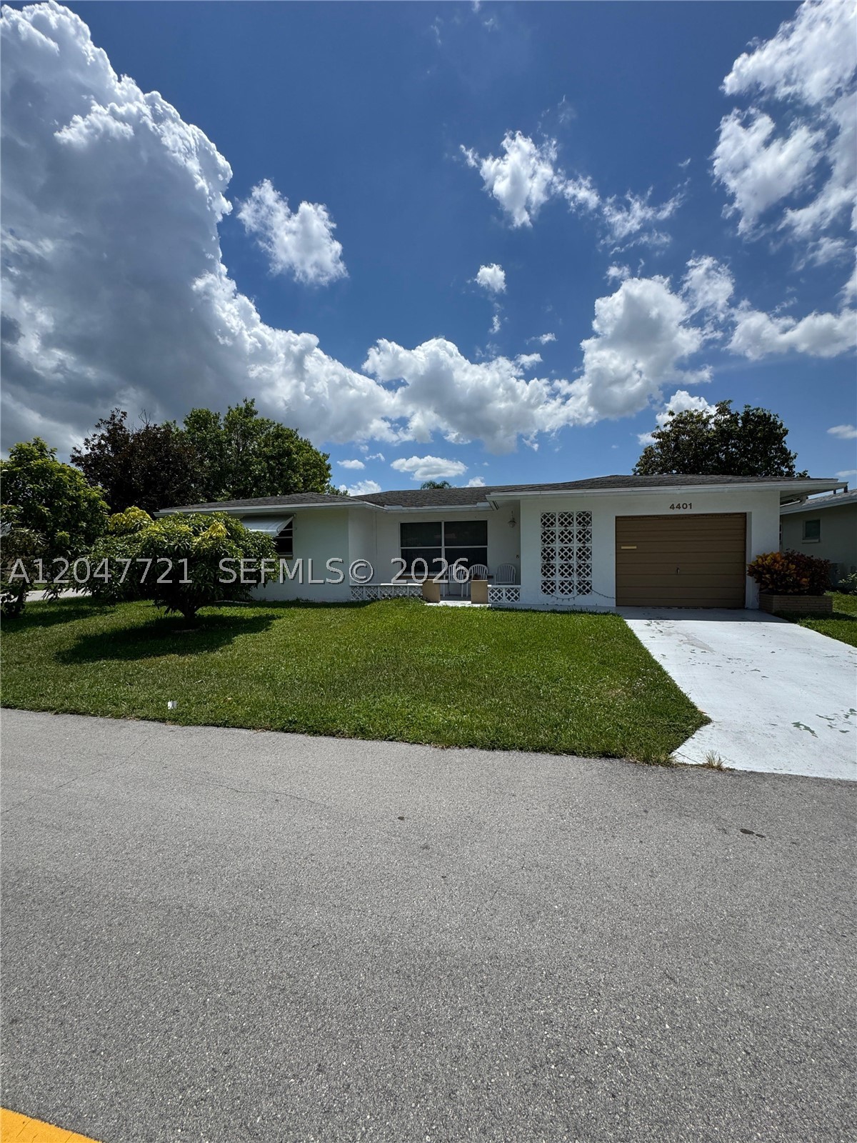 Welcome to Mainlands Section Three in Tamarac! This well-maintained 2-bedroom, 2-bathroom single-family home offers a fantastic opportunity to make it your own while enjoying an unbeatable value in this desirable 55+ community. The home features an updated kitchen with beautiful quartz countertops and stainless steel appliances, providing a modern touch. Residents can enjoy low HOA fees $110 monthly, which includes lawn service, Irrigation, and access to beautiful community pools, shuffleboard, and clubhouse. 
Sellers are motivated! Per HOA: One resident must be 55 years or older (no residents under 18 permitted), minimum credit score of 725, minimum annual income of $40,000**No Leasing for 2 years**