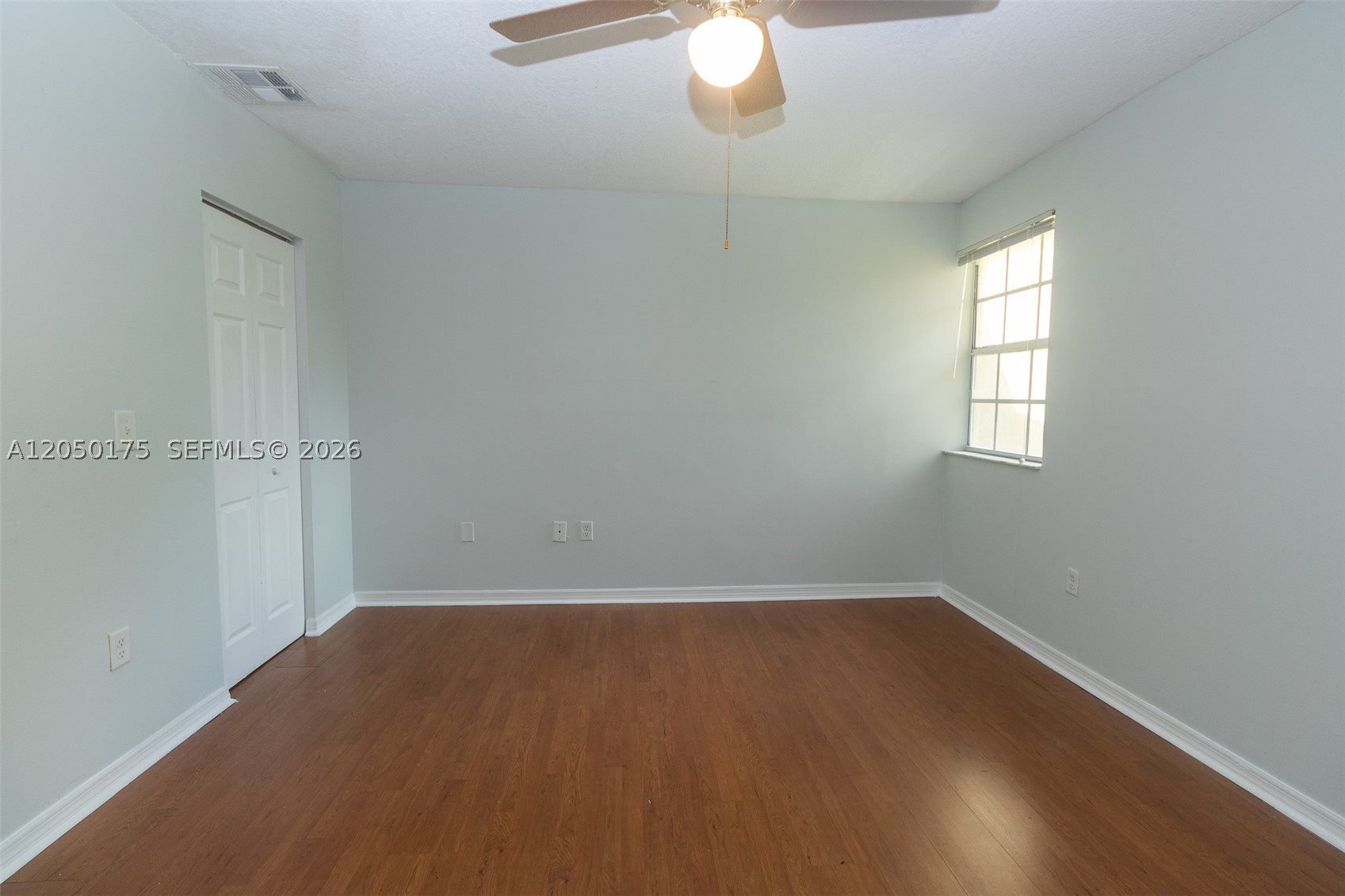 LA HACIENDA COUNTRY CLUB - Residential Lease