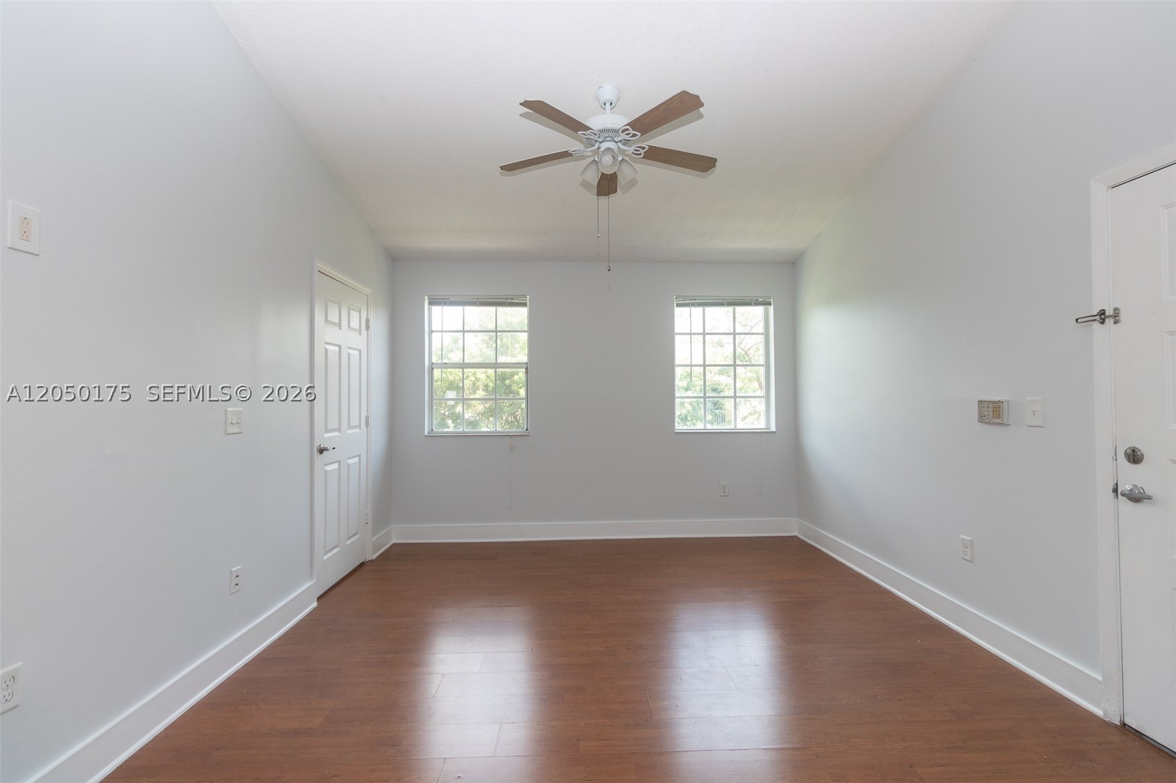 LA HACIENDA COUNTRY CLUB - Residential Lease