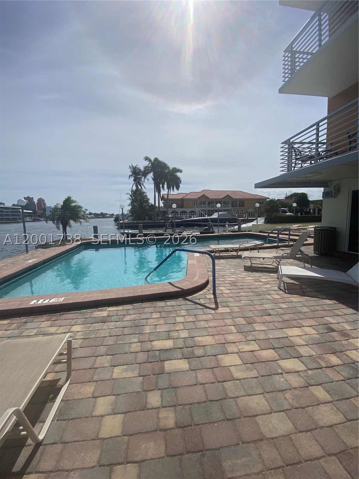 LAUDERDALE TOWER CONDO - Residential