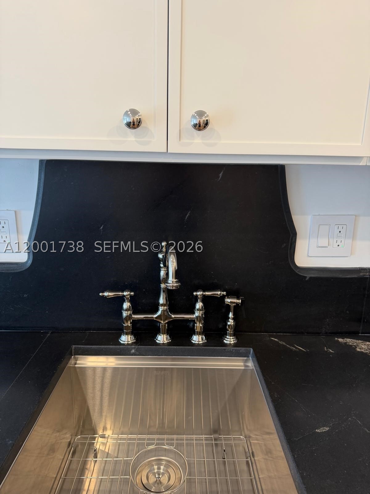 LAUDERDALE TOWER CONDO - Residential