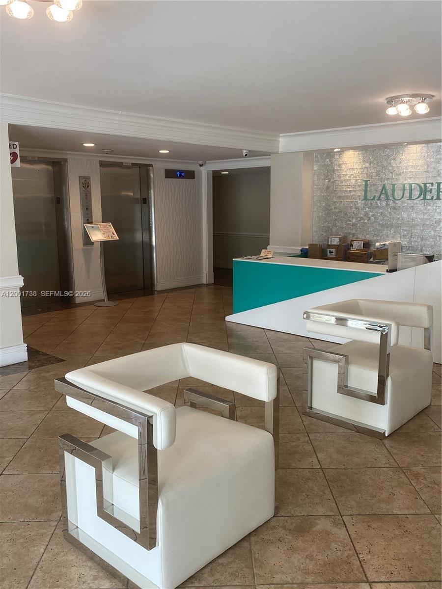 LAUDERDALE TOWER CONDO - Residential