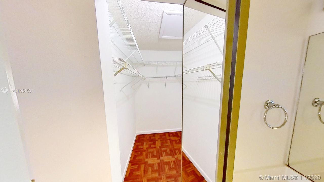 HAMMOCKS SEC 3 - Residential