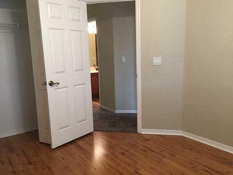LYONS INDUSTRIAL PARK 71- - Residential Lease