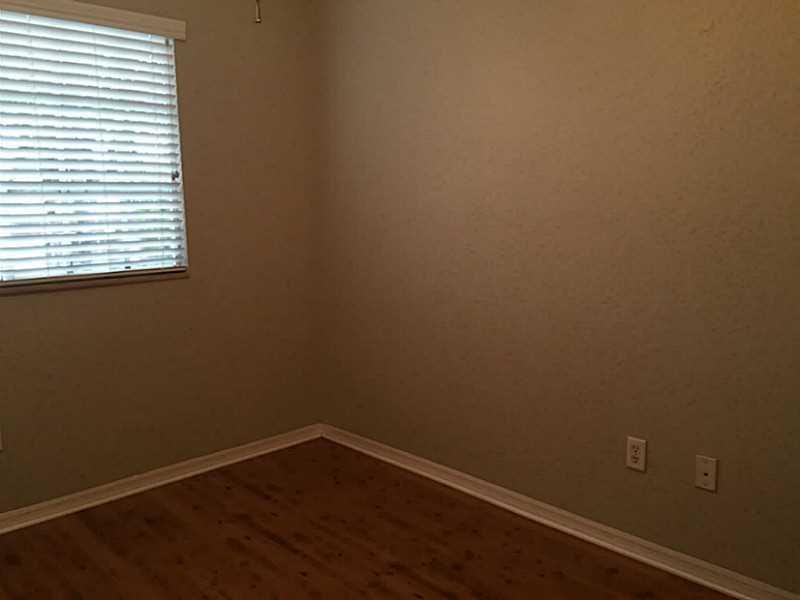 LYONS INDUSTRIAL PARK 71- - Residential Lease