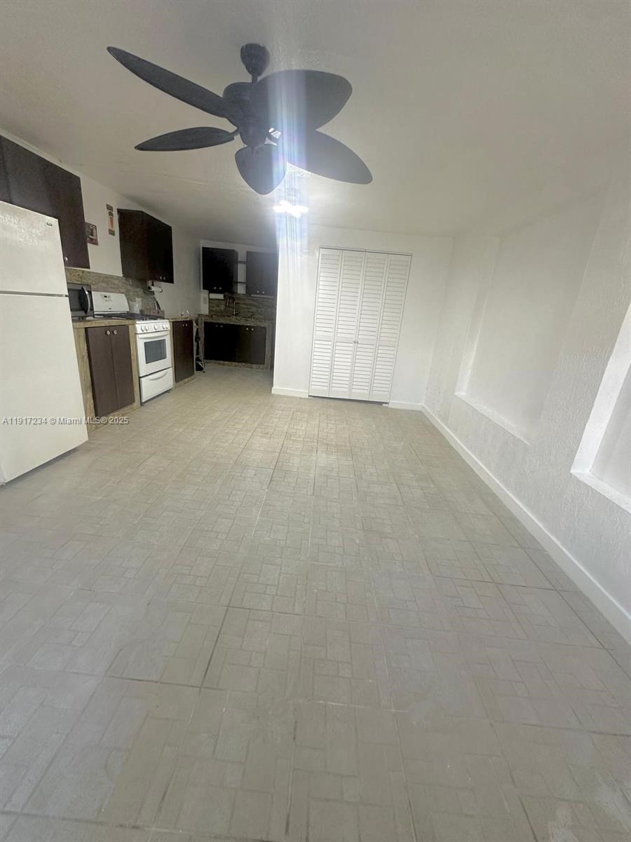 WEST PALM GARDENS 2ND ADD - Residential Lease