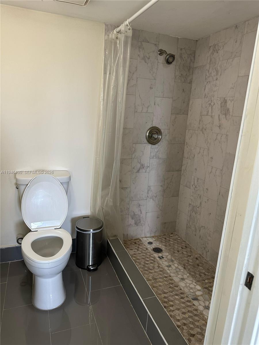 CYPRESS BEND CONDOMINIUM - Residential