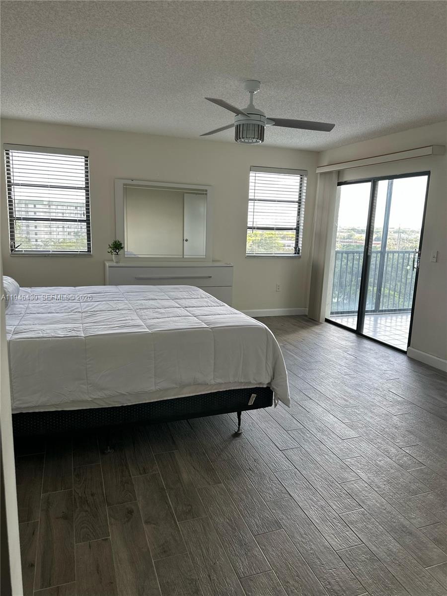 CYPRESS BEND CONDOMINIUM - Residential