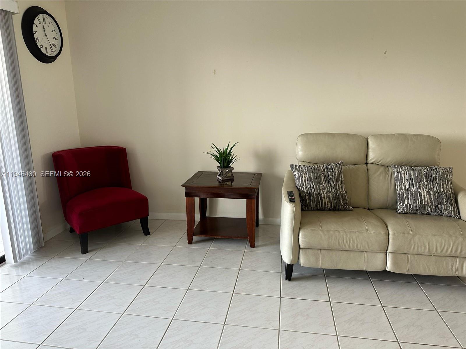 CYPRESS BEND CONDOMINIUM - Residential