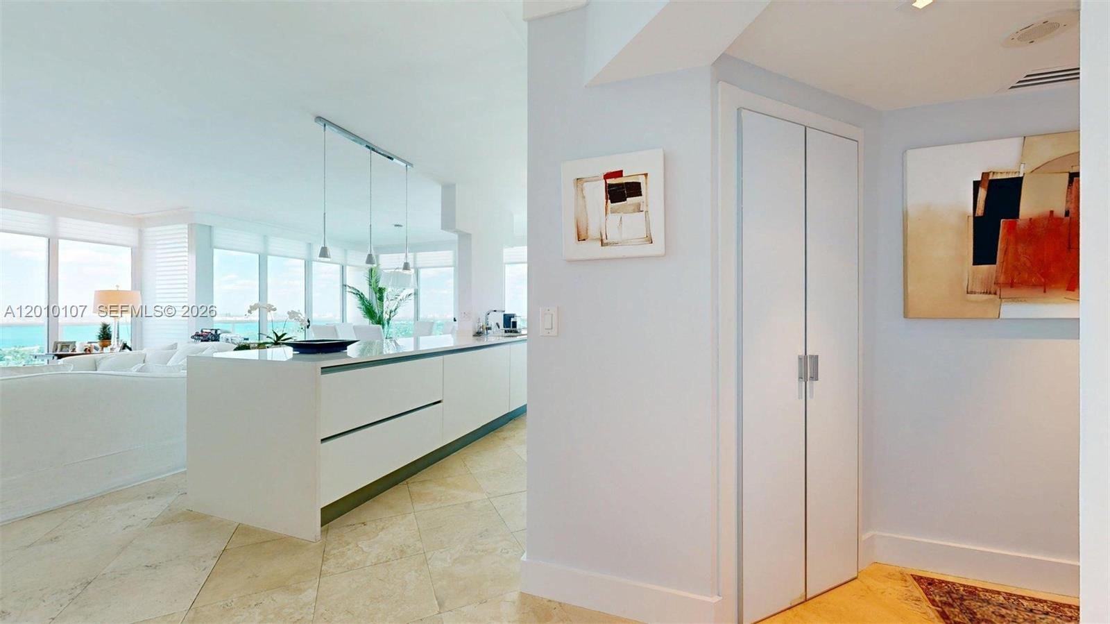 CAPOBELLA CONDO - Residential