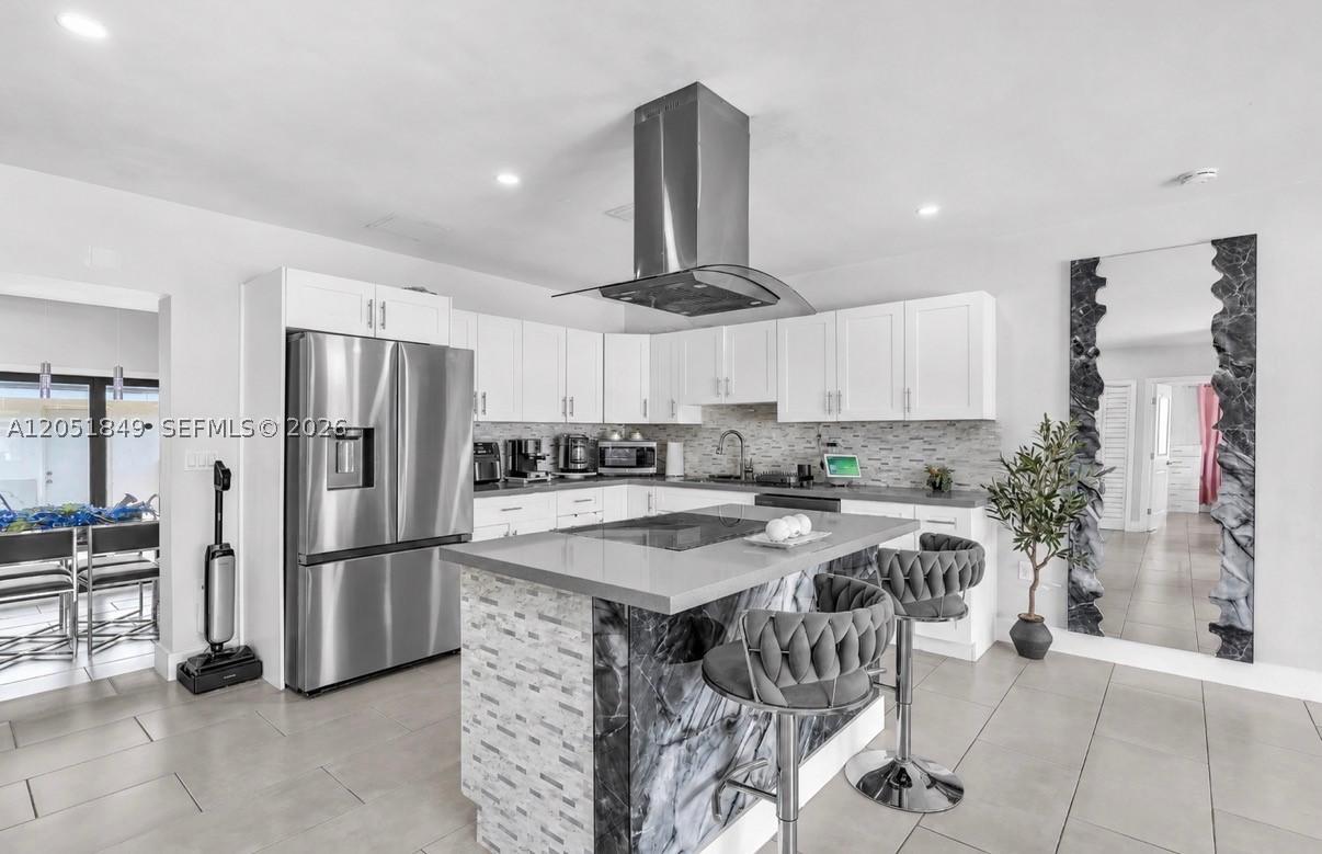 GOLDEN HIGHLANDS EST - Residential