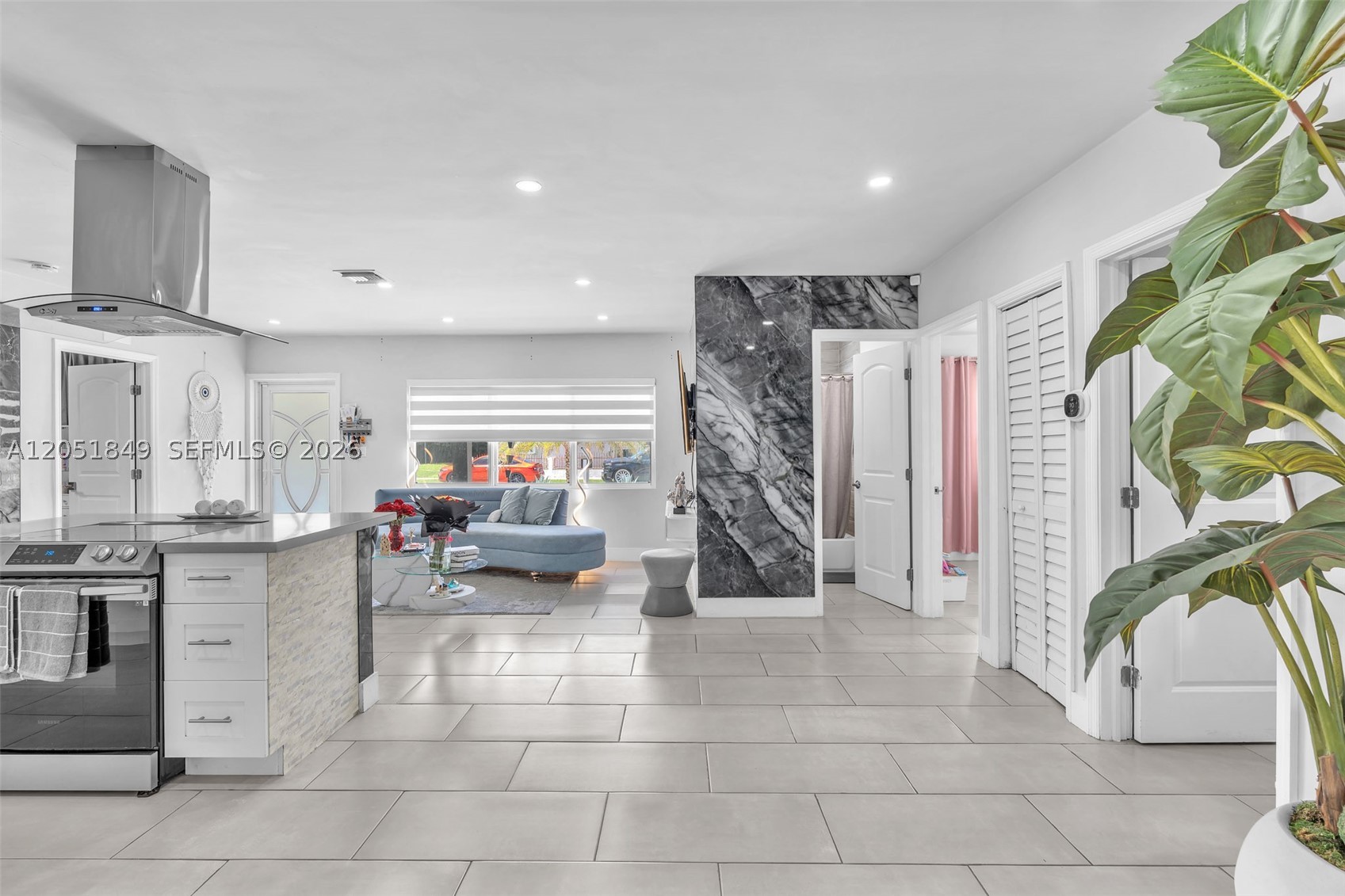 GOLDEN HIGHLANDS EST - Residential