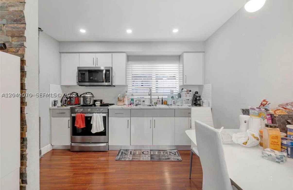 HIALEAH 9TH ADDN - Residential Income