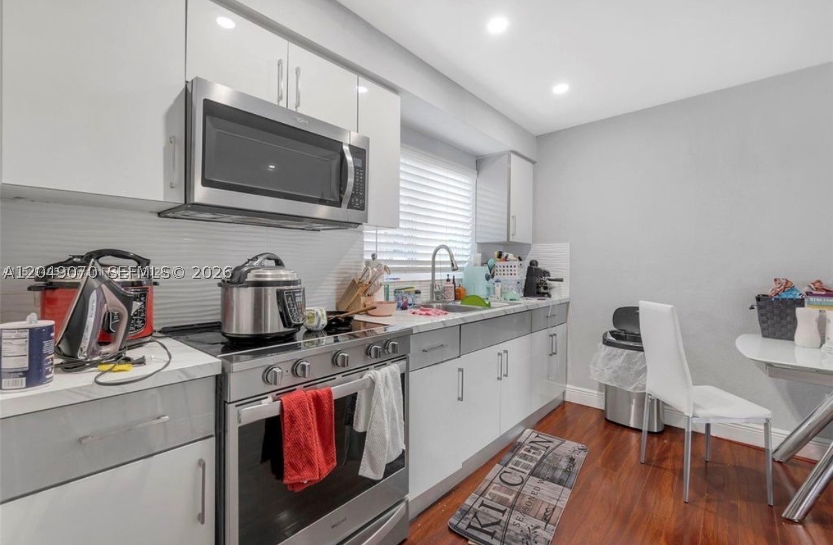 HIALEAH 9TH ADDN - Residential Income