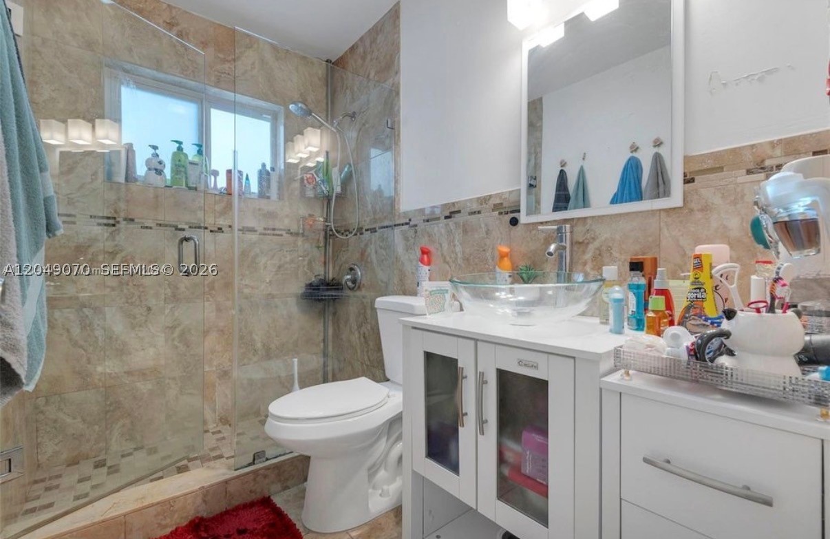 HIALEAH 9TH ADDN - Residential Income