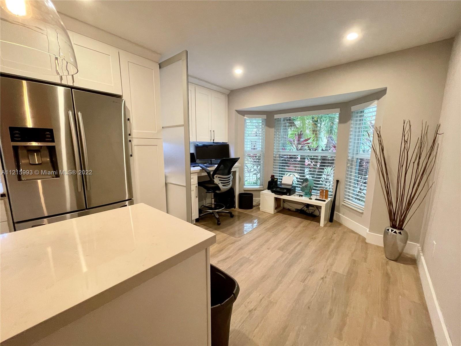 WESTLAKE VILLAGE PLAT - Residential Lease