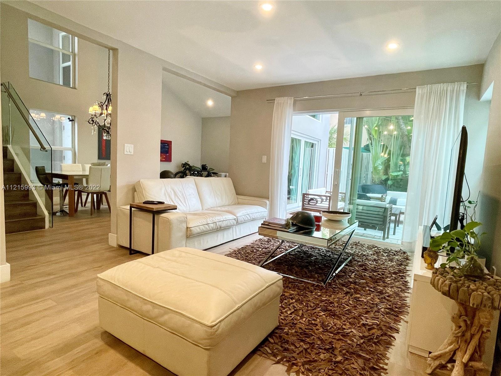 WESTLAKE VILLAGE PLAT - Residential Lease