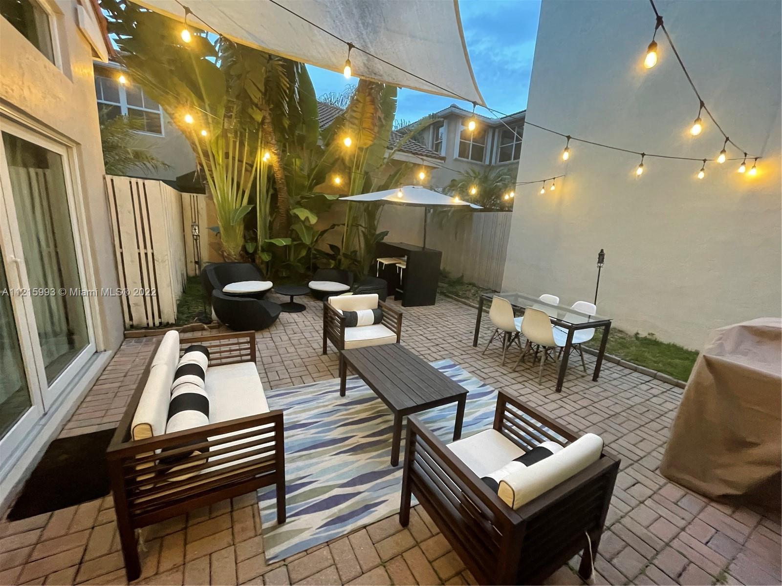 WESTLAKE VILLAGE PLAT - Residential Lease