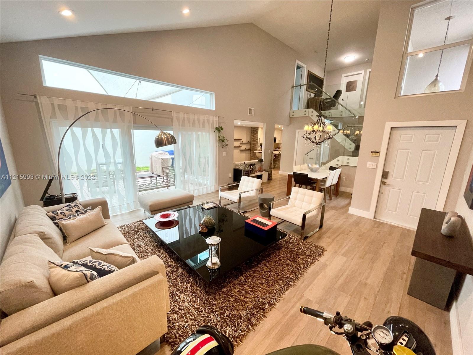 WESTLAKE VILLAGE PLAT - Residential Lease