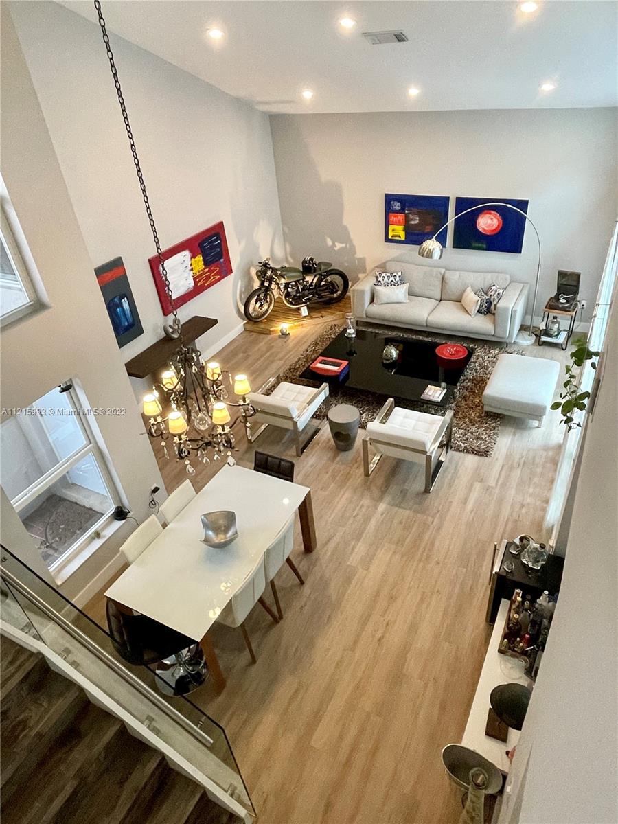 WESTLAKE VILLAGE PLAT - Residential Lease