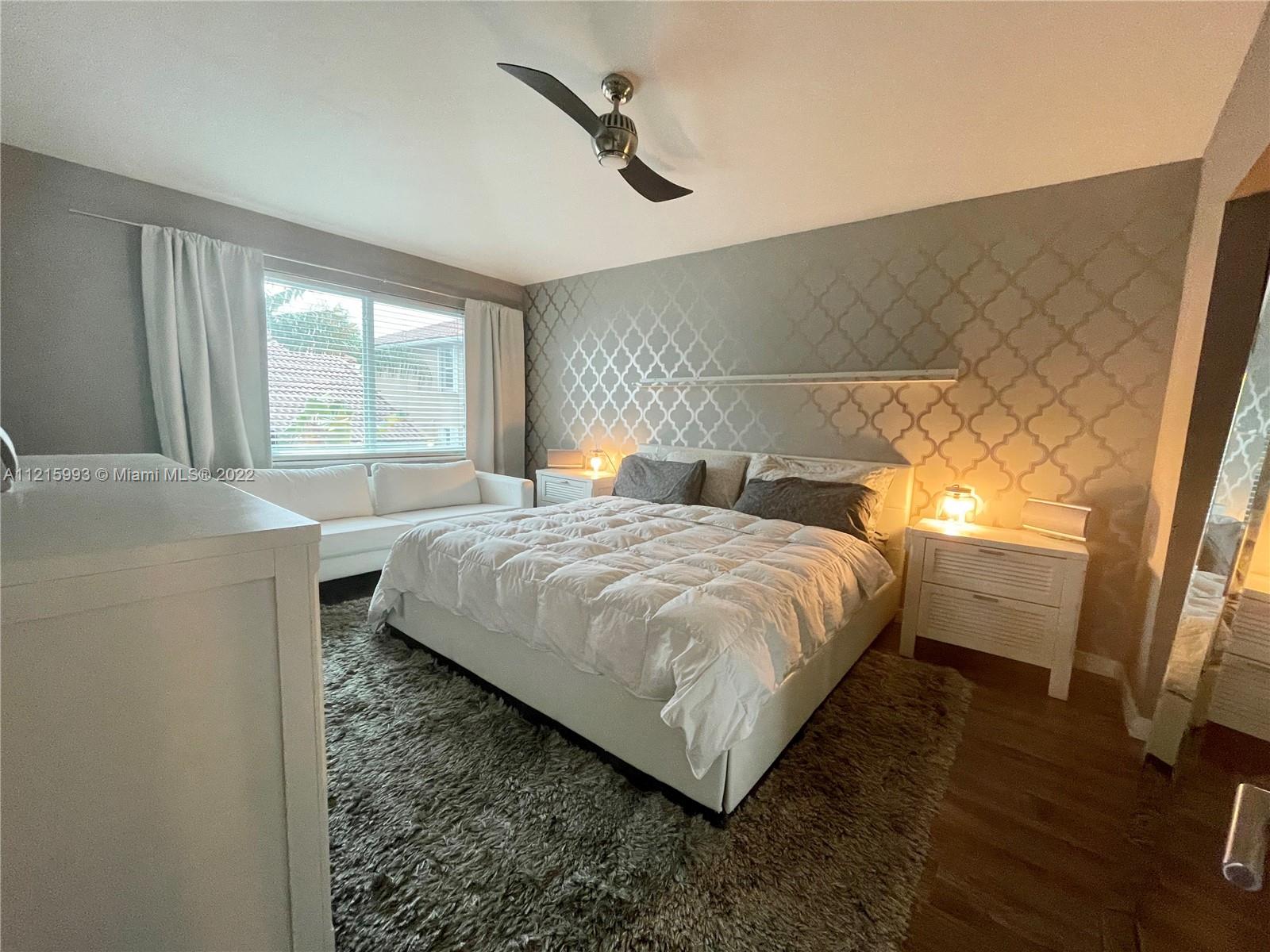 WESTLAKE VILLAGE PLAT - Residential Lease