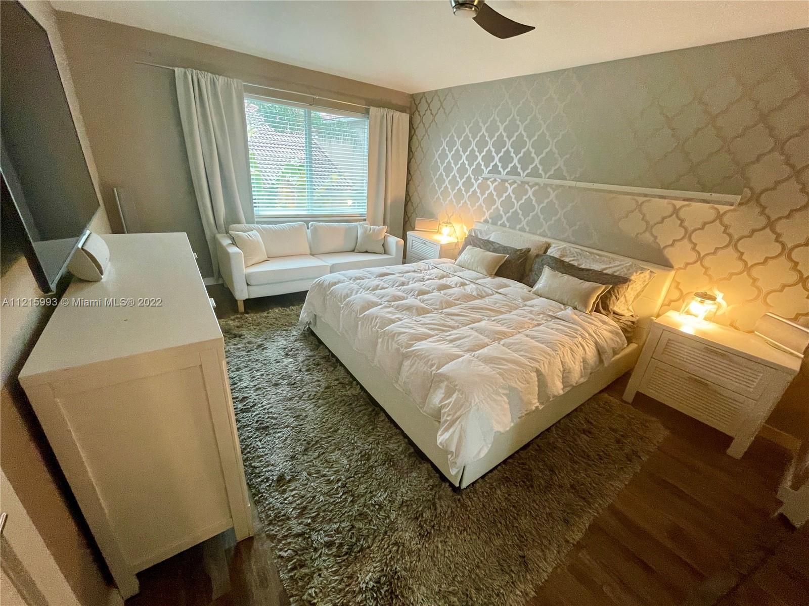 WESTLAKE VILLAGE PLAT - Residential Lease