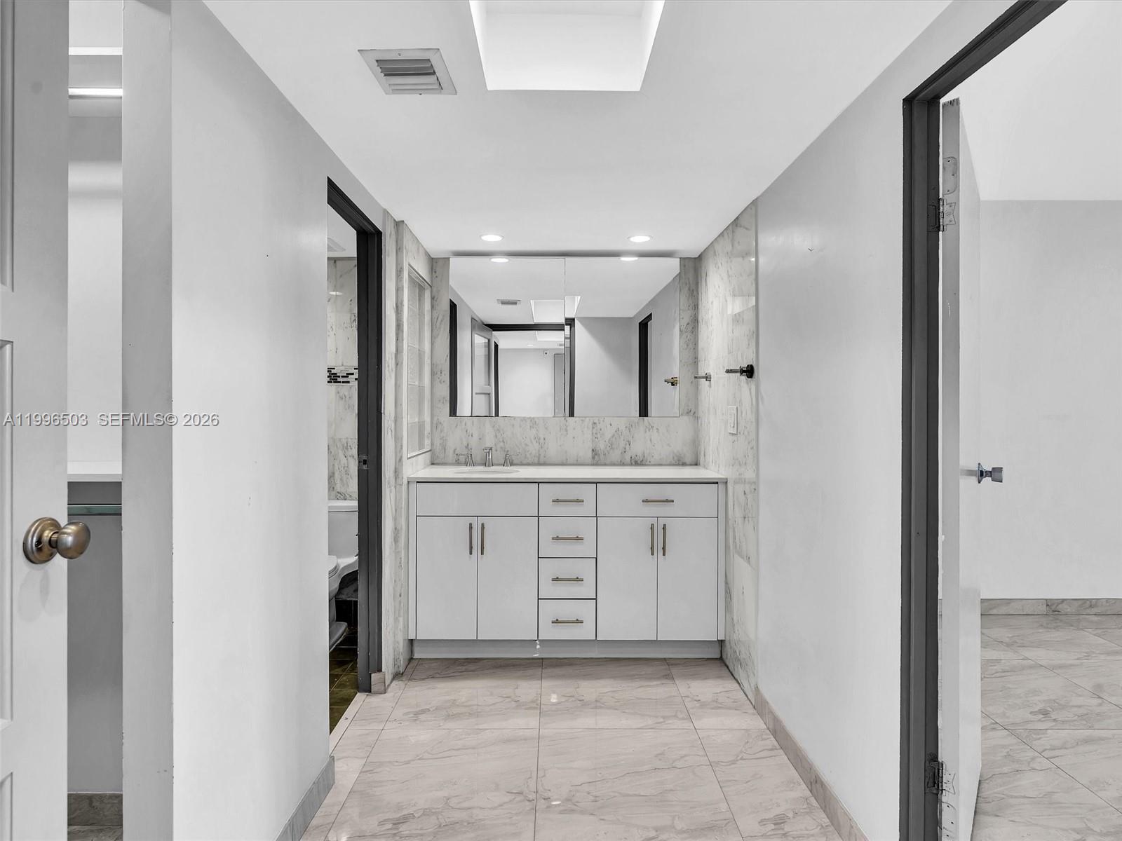 CORONADO CONDO- TOWER II - Residential
