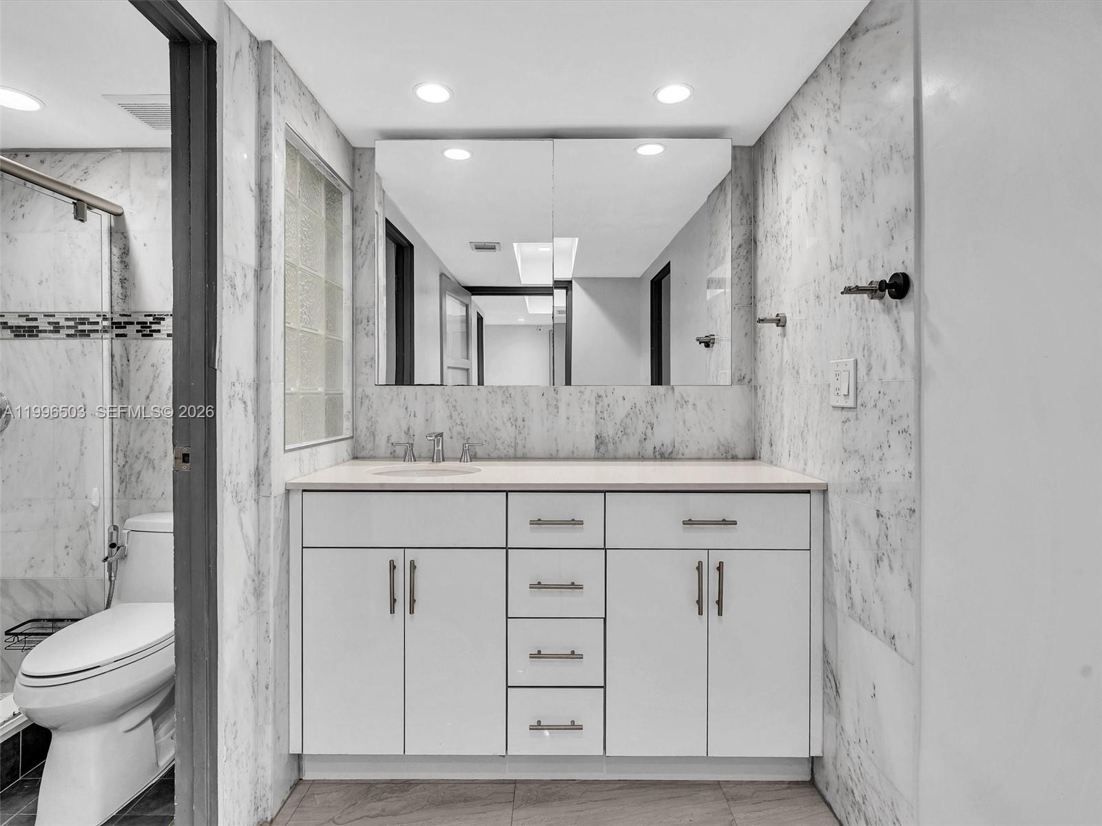 CORONADO CONDO- TOWER II - Residential