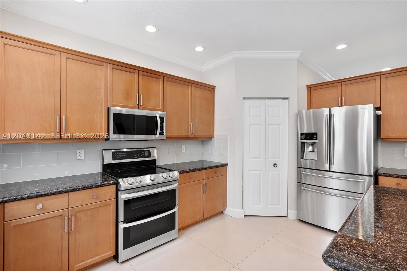RIVIERA ISLES II - Residential