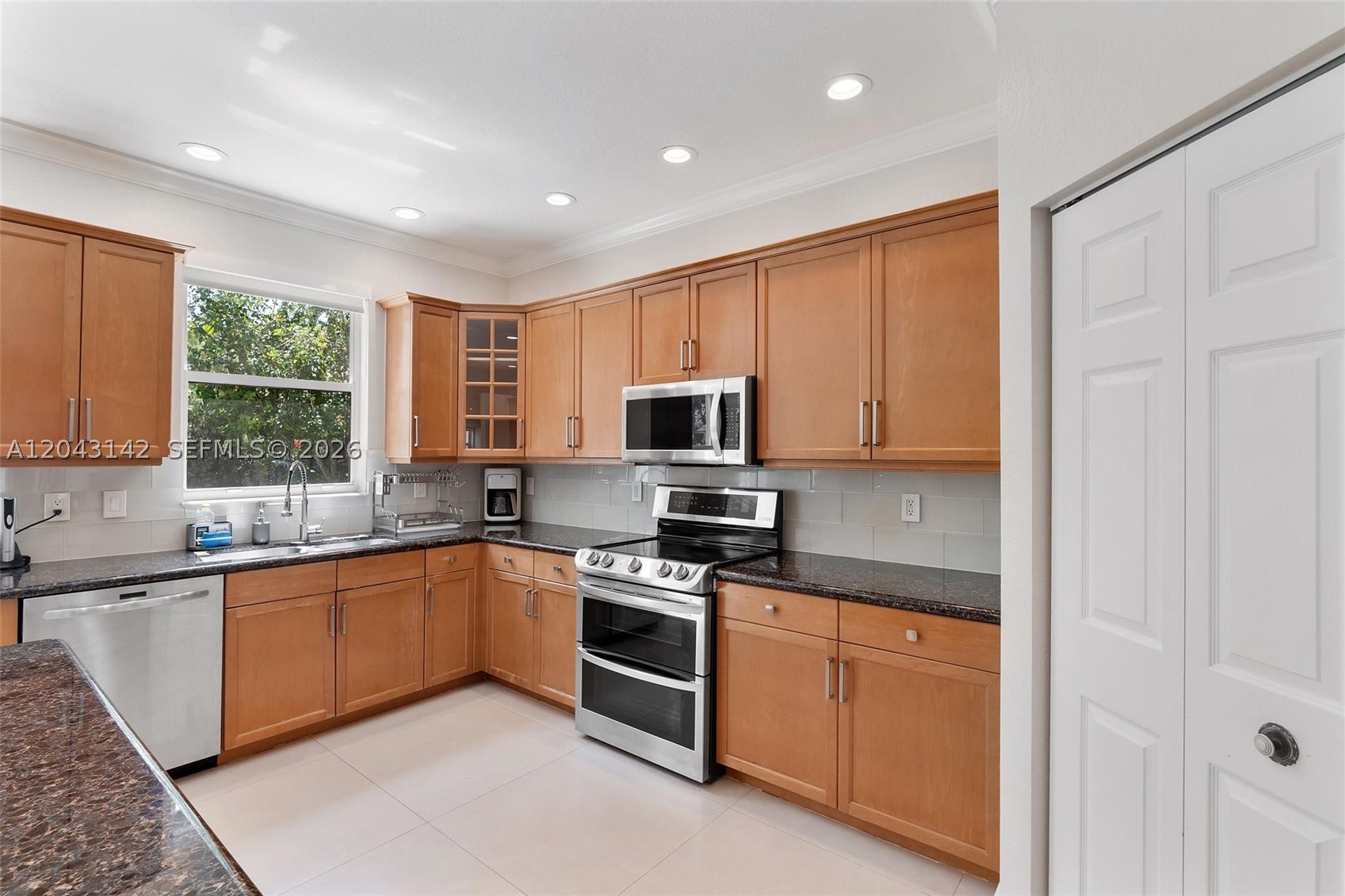 RIVIERA ISLES II - Residential