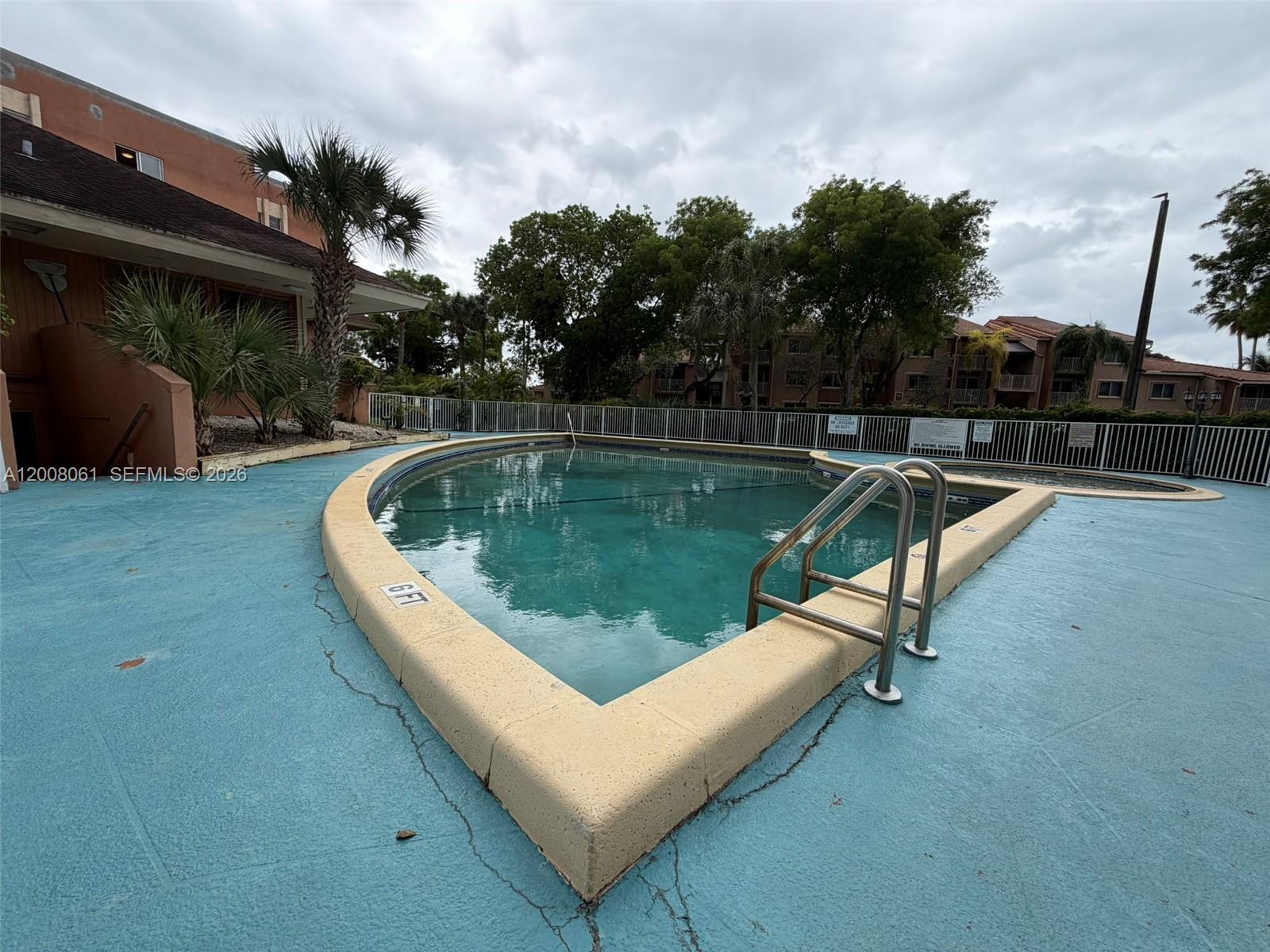 Large 2-bedroom 2-bath condo in Lakeview Gardens Condo in the Miami Country Club Area. Easy access to the Palmetto Expressway and Turnpike. Apartment in good condition. Building going through renovations. Vacant. Easy to show. Owner motivated to sell. Two parking spaces assigned. Cash Only.
