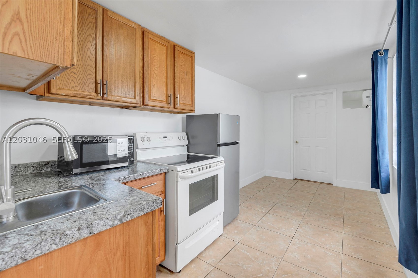 WELWYN MANOR ANNEX - Residential Lease