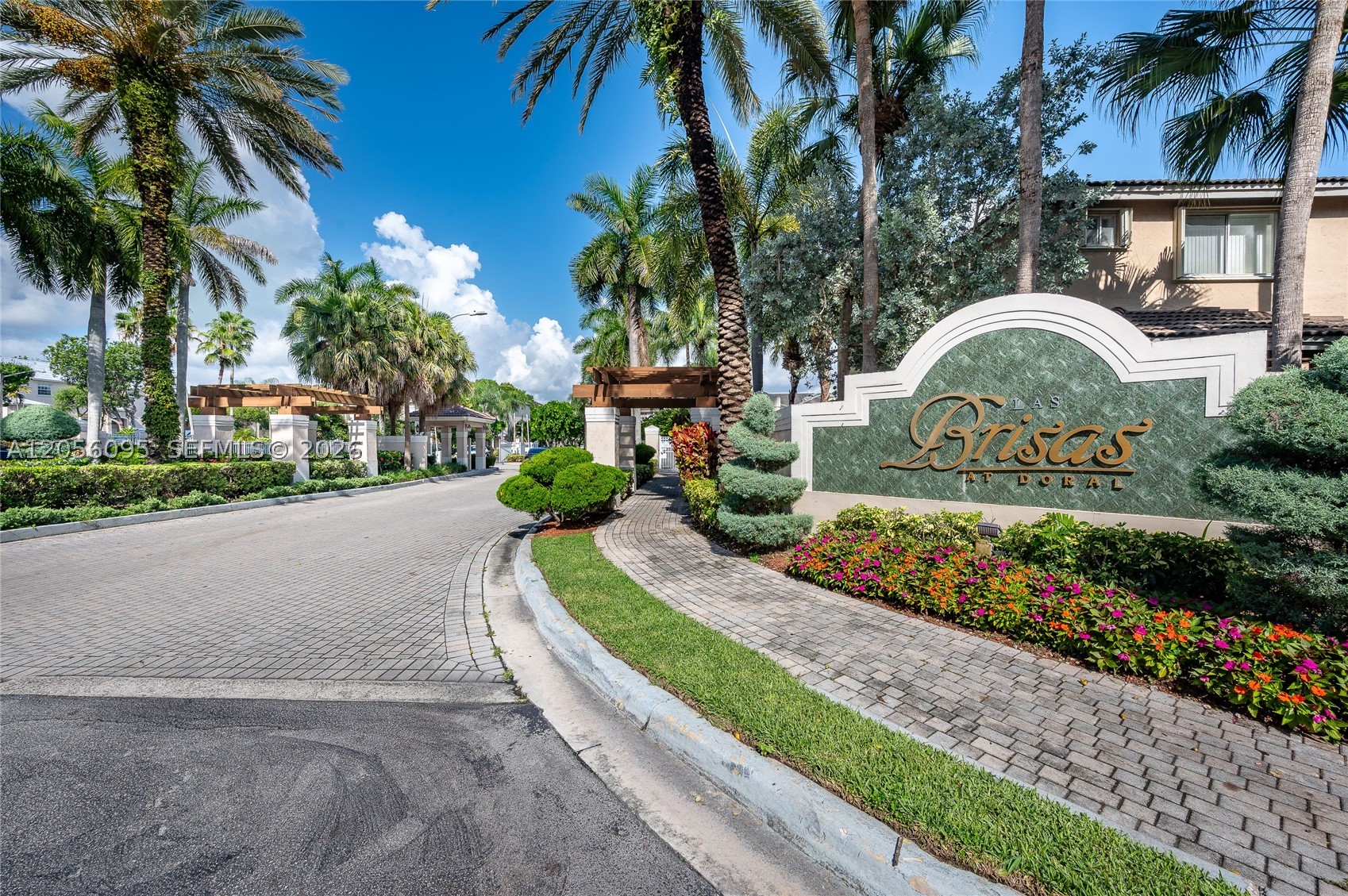 LAS BRISAS AT DORAL CONDO - Residential