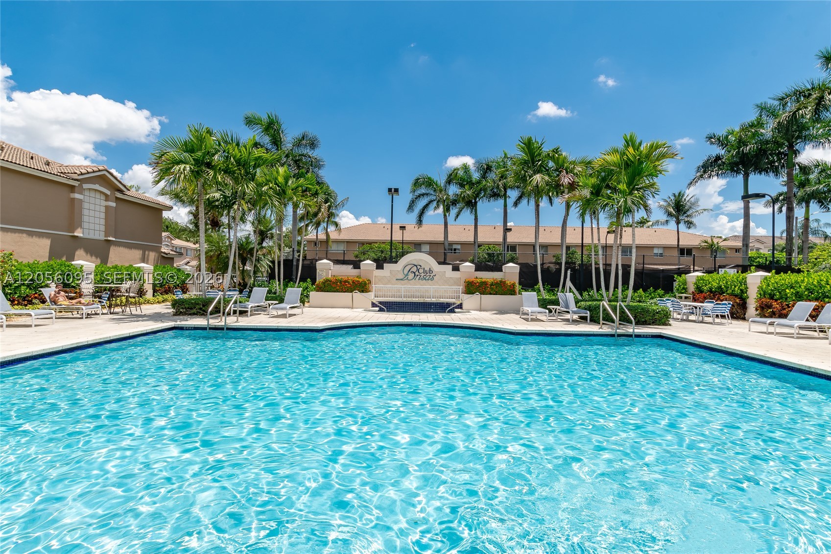 LAS BRISAS AT DORAL CONDO - Residential