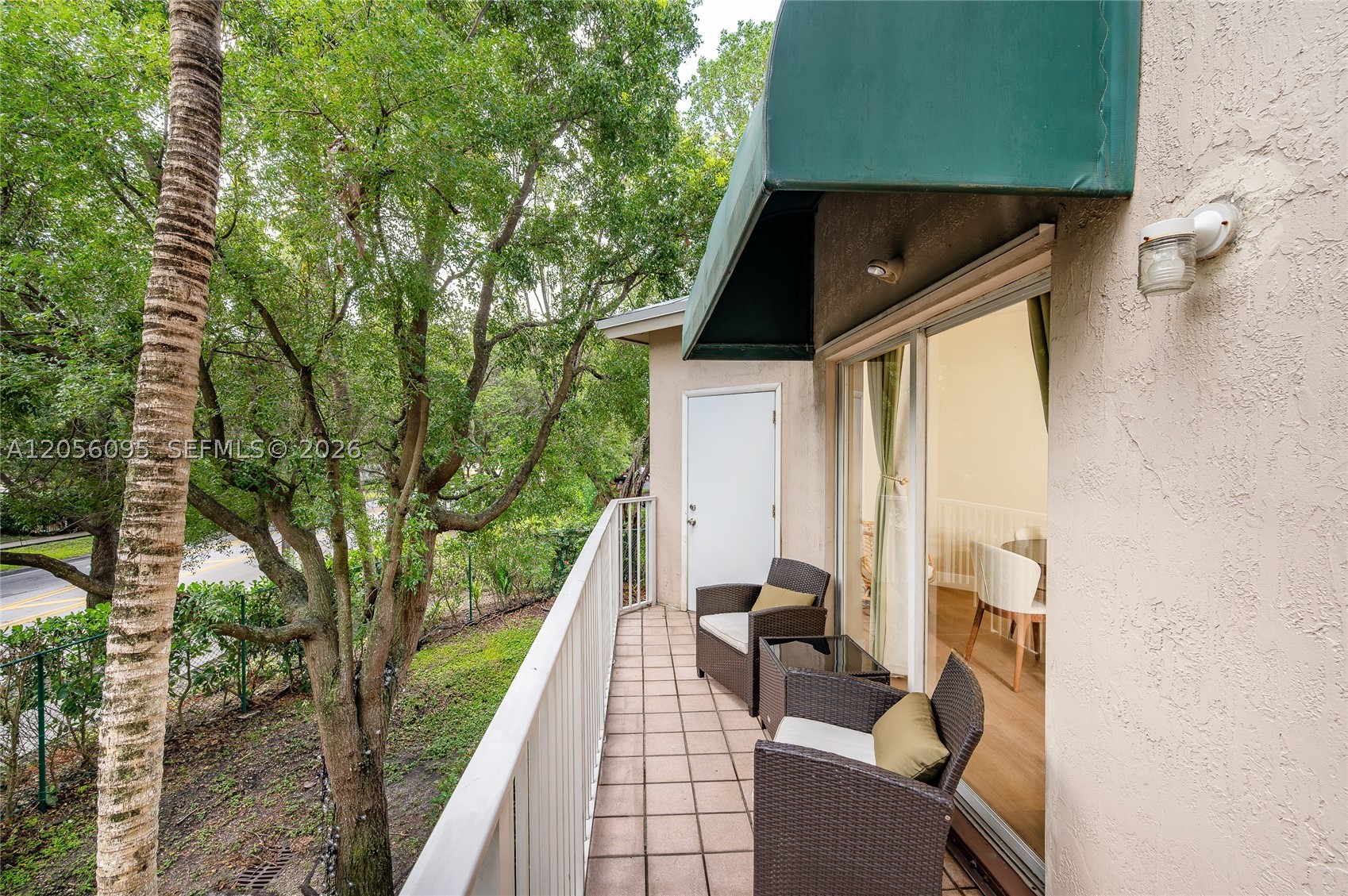 LAS BRISAS AT DORAL CONDO - Residential